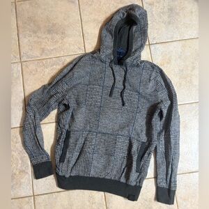 American Eagle knit hoodie w front pocket size m